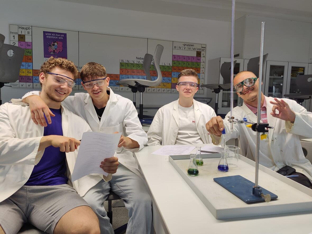 praktikum-bio-chemie-1