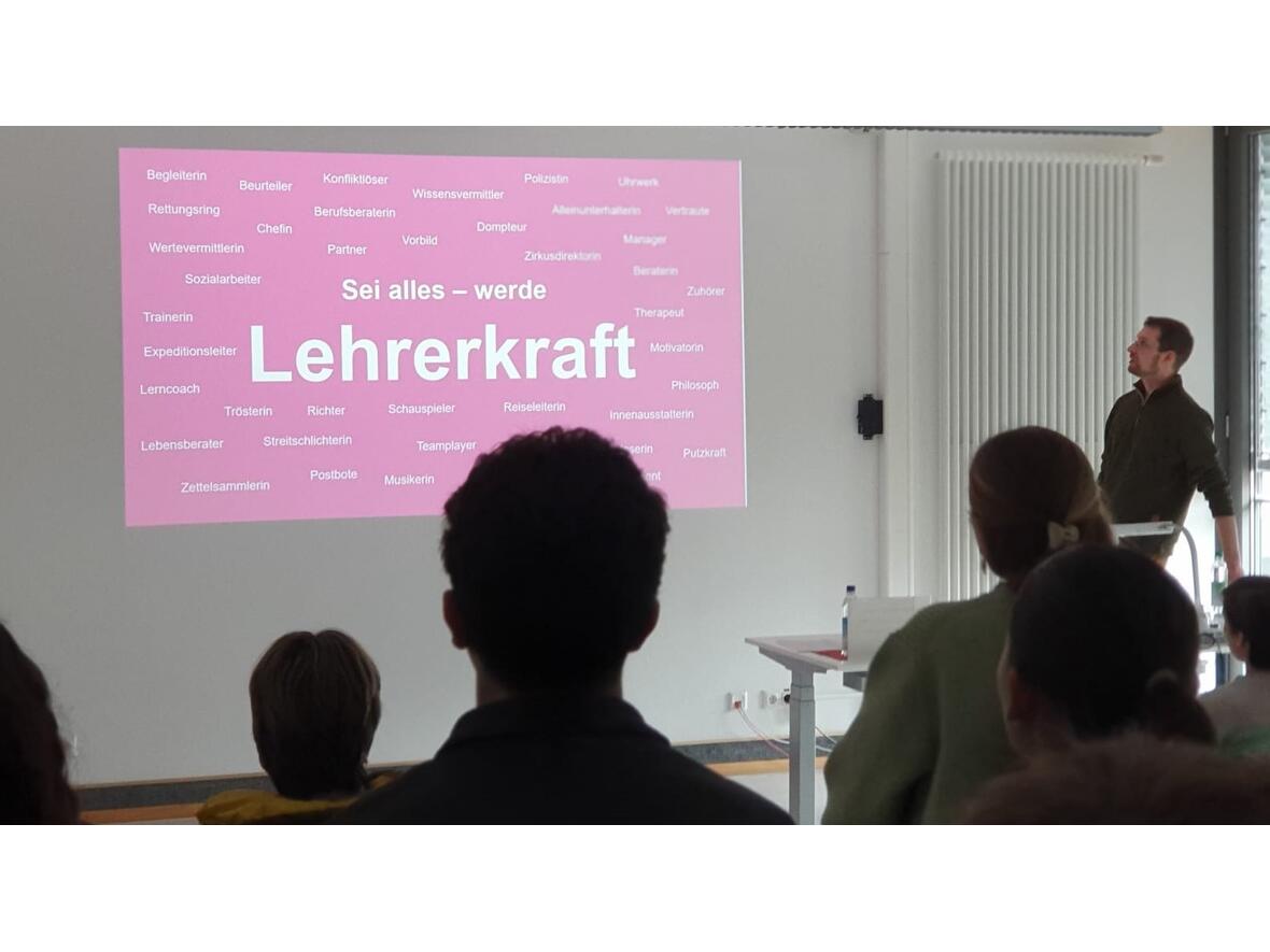 vortraege-zum-studienfeld-lehramt-von-der-universitaet-augsburg